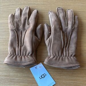 UGG Men's Brown Leather Gloves